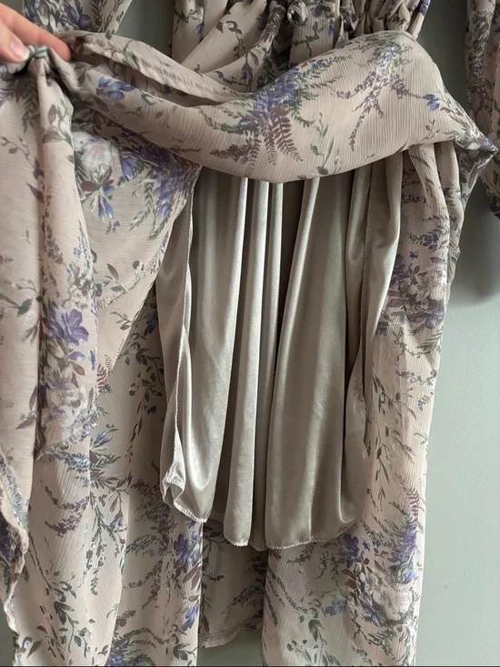 Korean Floral Tie-Neck Long Sleeve Midi Dress in Blush - Picture 5 of 9